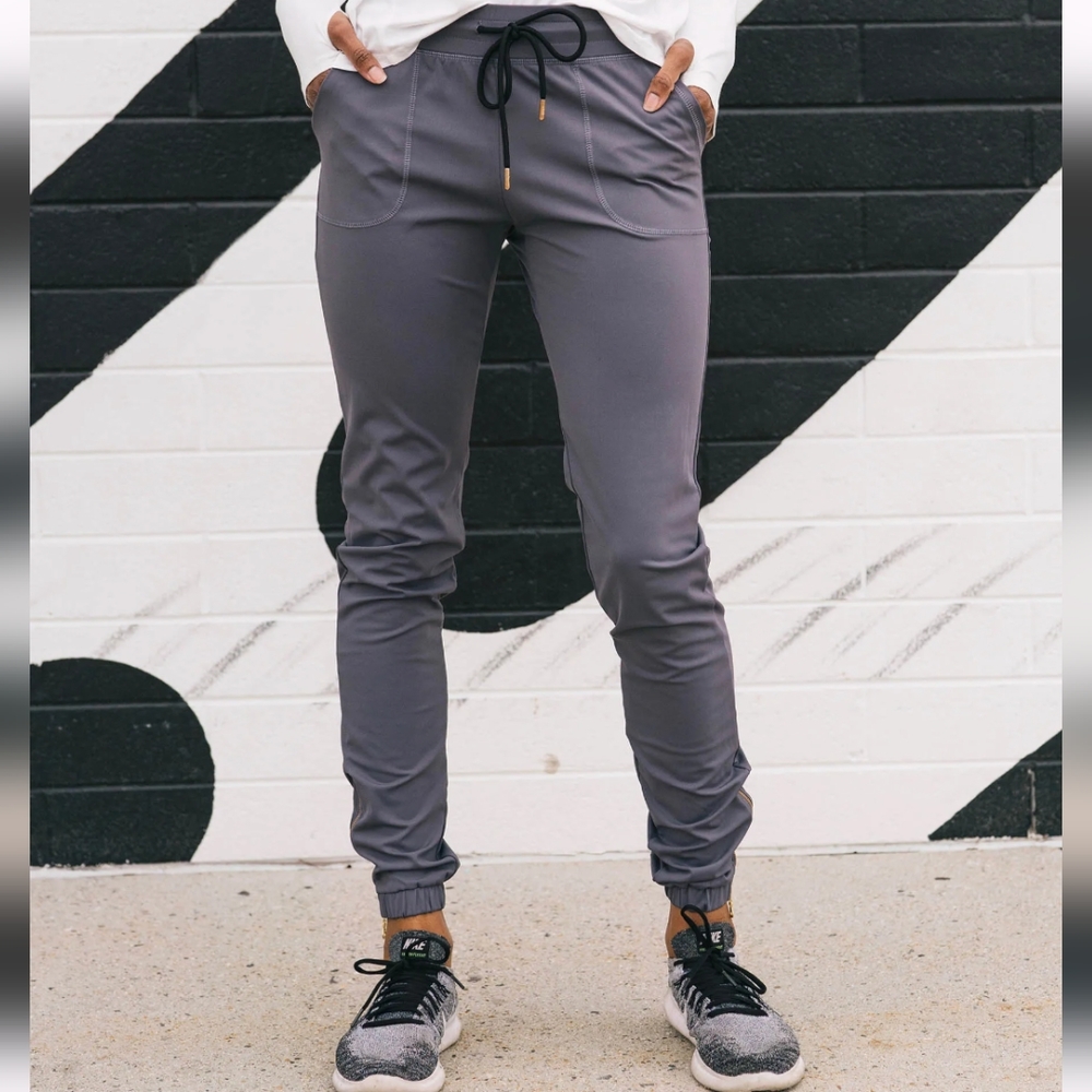 Zyia Grey peak zipper joggers